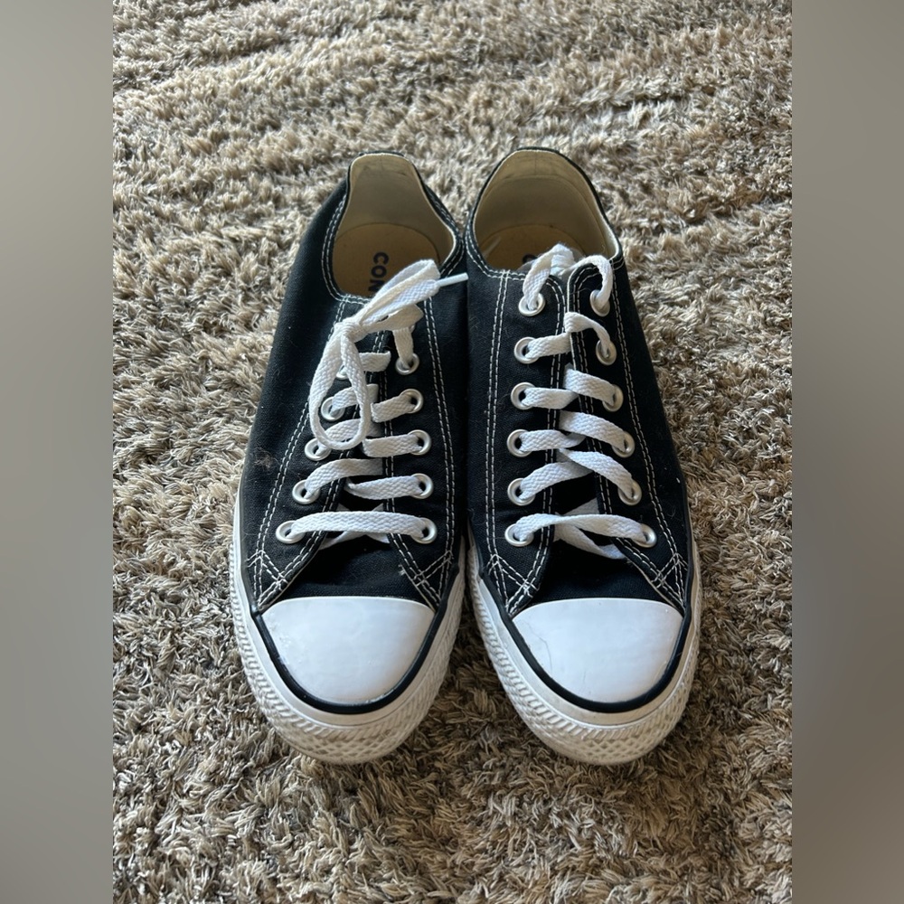 Women’s converse low tops